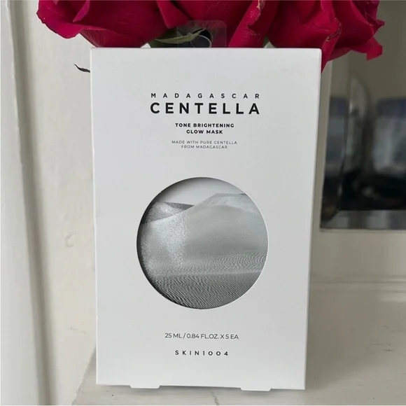 Madagascar Centella Tone Brightening Capsule Cream - Skin 1004 - Picture 2 of 4